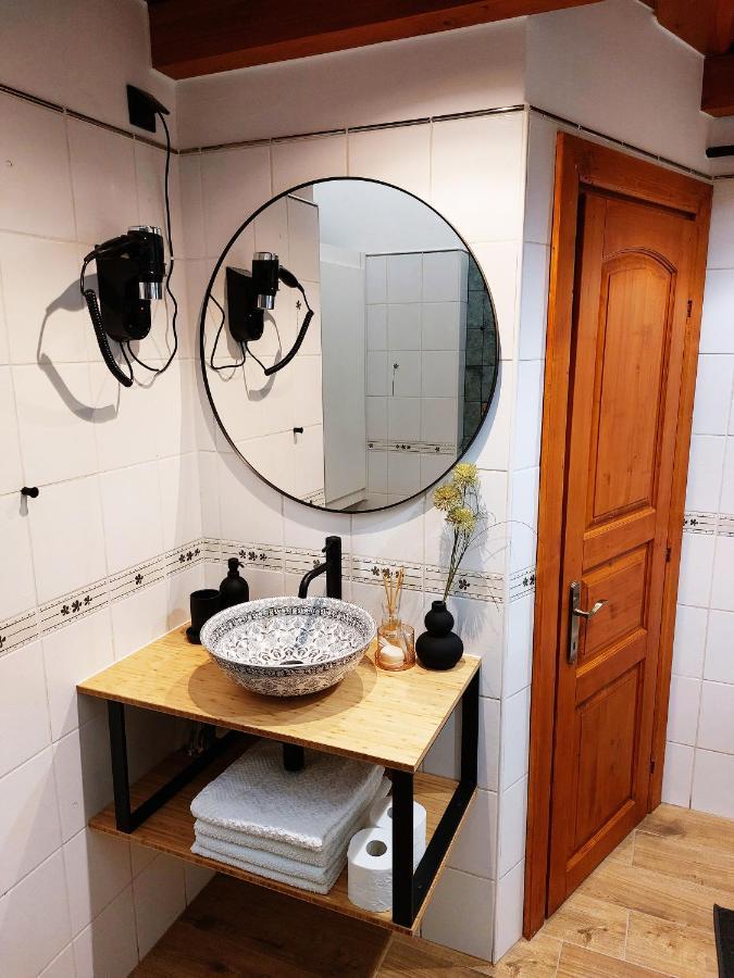 Square 16 Apartman - Absolutely Central Location With Self Check In Szombathely Bagian luar foto